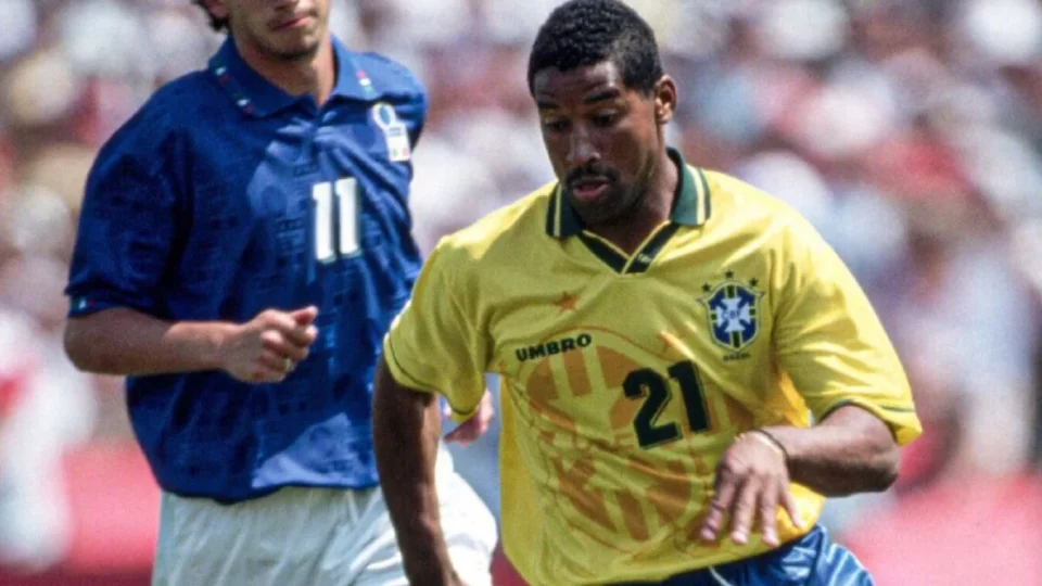 Campeão do mundo em 1994, Viola é condenado por porte ilegal de arma em São Paulo