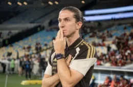 Flamengo demite Filipe Luís mesmo após goleada e anuncia novo comando técnico