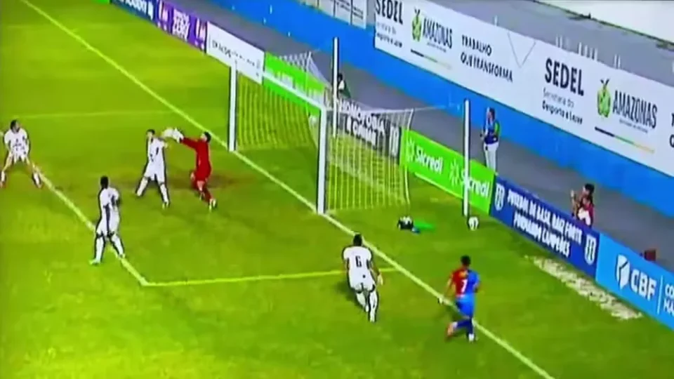 Semifinal do Amazonense 2026 tem polêmica: Manaus é eliminado após pênalti controverso