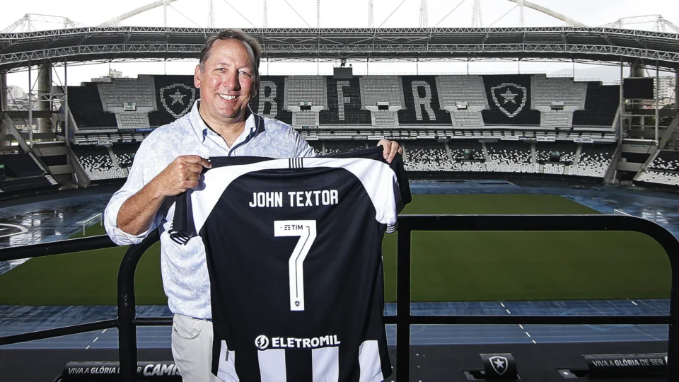 John Textor é afastado da SAF do Botafogo