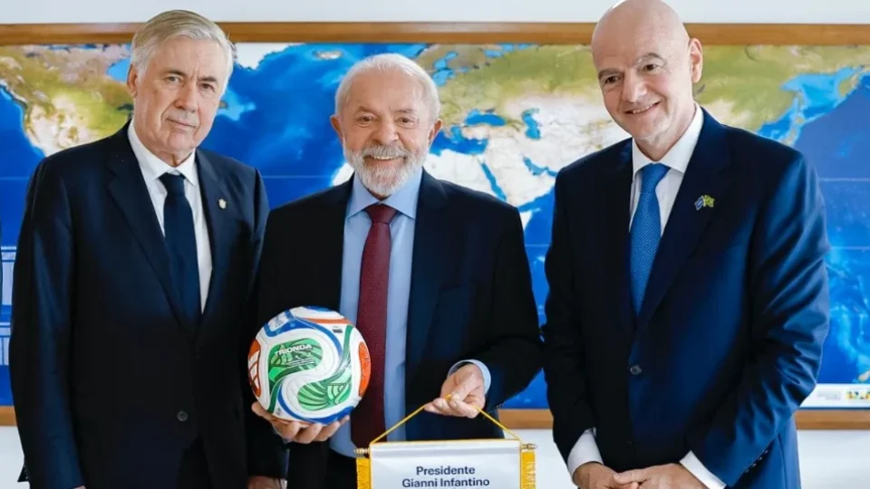 Lula revela que Ancelotti o questionou sobre a presença de Neymar na Copa do Mundo