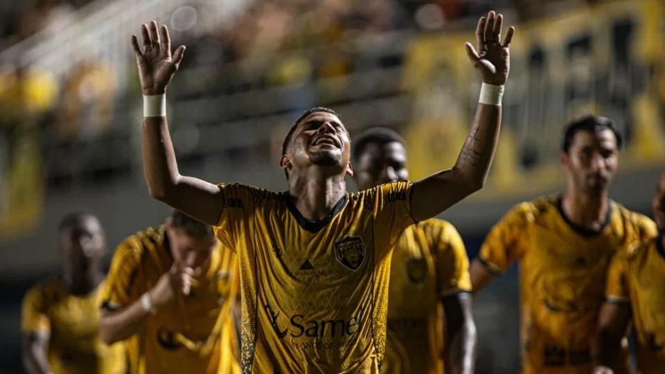 Amazonas vence o Porto Velho, embala segunda vitória seguida e segue vivo na Copa Norte