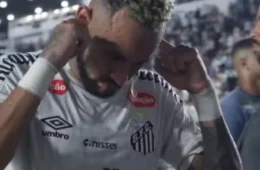 Gesto de Neymar após derrota do Santos gera polêmica e divide torcedores